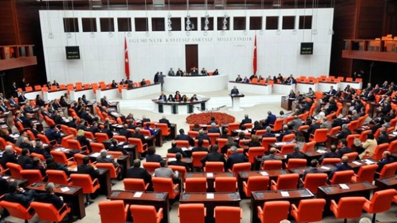 AKP - MHP ve HDP Bir Oldu, Polis İntiharlarının Araştırılması Önergesi Reddedildi