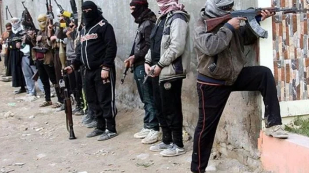 Terörle İltisaklı Kişilerin İŞİD'le Bağlantılarının Araştırılmasına İlişkin Önerge, AKP ve MHP Oylarıyla Reddedildi