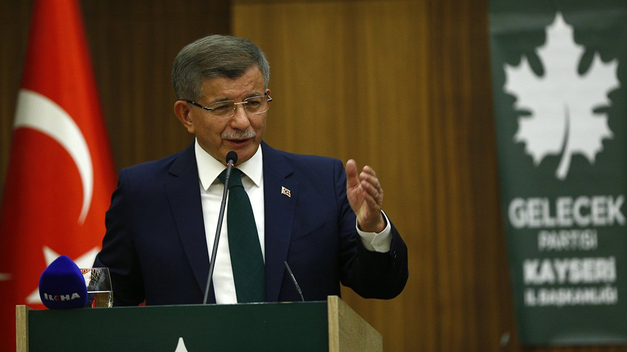 Ahmet Davutoğlu, Bahçeli'nin 'Hadi İşine Bak' Lafına Tepki Gösterdi: Kim Korkar Gazeteciden Biliyor musunuz?