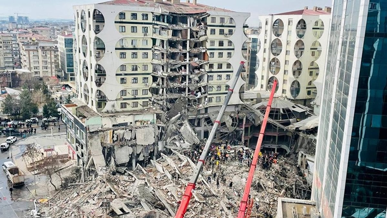 Skandalı Muhalefet Meclise Taşıyor:Depremin yıktığı Galeria'dan Kaçak Suriyeli Seçmen Çıktı