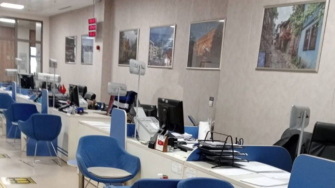 Bursa Büyükşehir Belediyesi Personeli Zorla AKP Mitingine Götürüldü