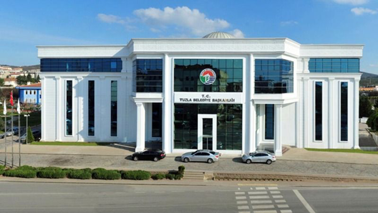 AKP'li Tuzla Belediyesi, Har Vurup Harman Savurdu: Harcamalar İBB'nin Giderinin 4 Katı Oldu