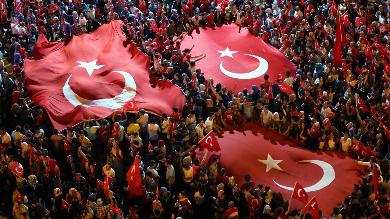 Türkiye 100. Yılda 'Umutsuz': Vatandaşların En Büyük Sorunu 'Ekonomi'