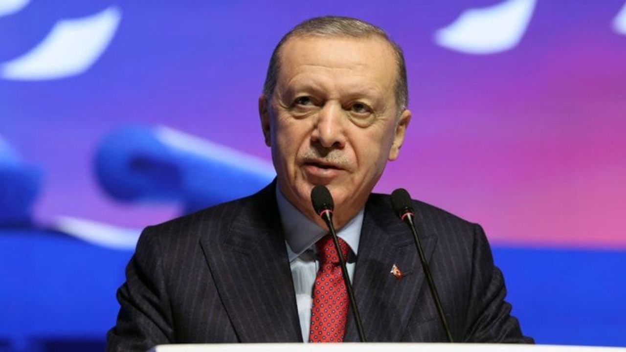 Önce Güven Sonra Sabır İsteyen Erdoğan, Dün İse Vatandaştan Yardım İstedi