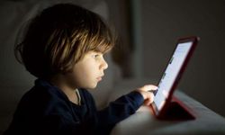 “Gelişim Çağındaki Çocuklarımız Ekrana Bakarak Büyüyor”