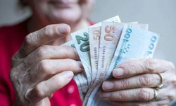 Emekliler Derneği: Emekli Taban Aylığı 21 Yılda Alım Gücünü Koruyabilseydi Bugün 25 Bin 104 Lira Olacaktı