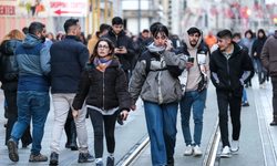 Gençlerde Geleçek Kaygısı: Gençler Aile Desteği İle Yaşıyor