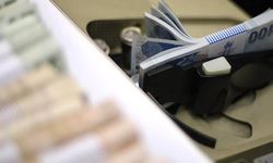 Sadece Bankaya Değil, Bakkala ve Akrabaya da Borçluyuz: Hanelerin Yarısından Fazlası Borçlu