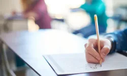 AUZEF Kayıt Yenileme İçin Sisteme Giren Öğrenciler Şokta! Harç Ücretlerini Görenler Gözlerine İnanamadı