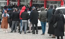 Her Ramazan Öncesi Değişmeyen Manzara: Ucu Bucağı Yok… Yiyin -Efendiler Yiyin