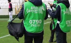 TSYD’den Tartışmalı Reklam Hamlesi! Bahis Gitti, At Yarışı Geldi! Gazetecilere At Yarışı Reklamlı Önlük