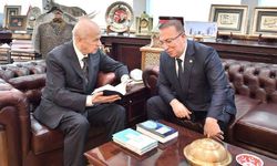 MHP'de 'Ajan' Tartışması: Ajan' Suçlaması Sonrası İzzet Ulvi Yönter Görevinden İstifa Etti