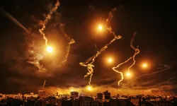 Siyonistlerin Korkuları Bir İken Bin Oldu: Tel Aviv’de Gökyüzü Depremleri