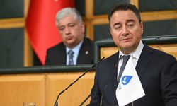Ali Babacan'dan İktidara '49 Milyar Dolar Nerede?' Sorusu: Ucuz Dövizi Alıp Katmerli Kazandılar
