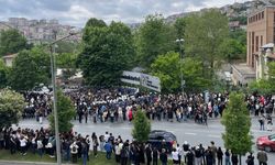 Erdoğan'dan Geri Adım: Bilgi Üniversitesi Yeniden Açıldı, Davutoğlu: ''48 Saatte İki Zıt Karar Güven Vermiyor''