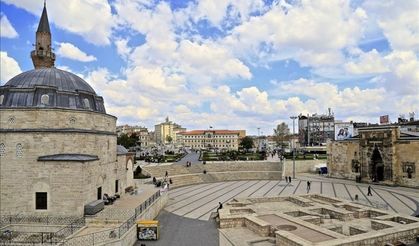Tarih Katliamı: Sivas’ta 800 Yıllık Tarihi Miras Olan Cami Ranta Kurban Edilmek Üzere AVM Yapılıyor....
