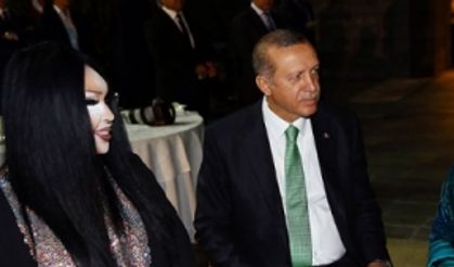 Cumhurbaşkanı Erdoğan Azarladı:'Bülent Ersoy Gel Diyorsa Geleceksin'
