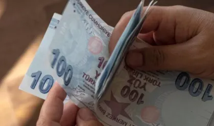 Hazine'nin Faiz savunmasına Ekonomistlerden İtiraz: 484 Milyarlık Faturanın Nedeni ‘Vade’ Değil, 'Nas' Politikası