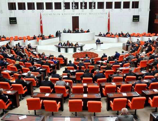 AKP ve MHP, Saadet Partisinin İsrail Önerisini Reddetti! Karapara İddialarının Üzeri Örtüldü..