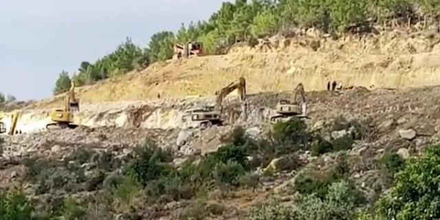 Vahap Seçer İş Makinelerini Göstererek Hukuksuzluğa Dikkat Çekti: Rant Hırsı Afet Dinlemiyor