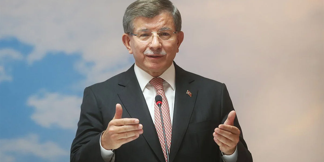Ahmet Davutoğlu: AK Parti'den Tasfiye Edildik, Yerimize Avrasyacılar Geldi, Bahçeli ve Perinçek sahneye Çıktı