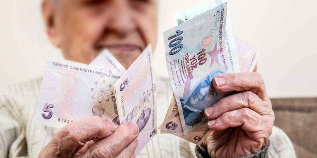 Emekli Maaşı ve Bayram İkramiyesine Zam Yolda