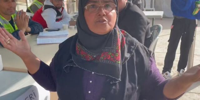 AFAD Görevlisinden Depremzede Kadına Skandal Utandıran Sözler: Yüzüğünü Sat Al