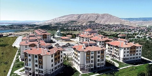 AKP'den "20 Yılda Ev Sahibi Olma' Vaadi: Depremzedeler Taksit Ödeyecek