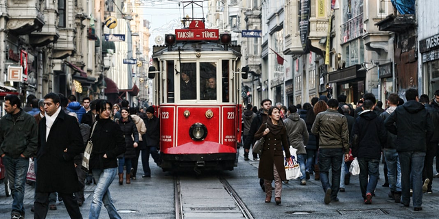 Mart Ayı Gündemi Belli Oldu: İstanbullular Geçinemiyor