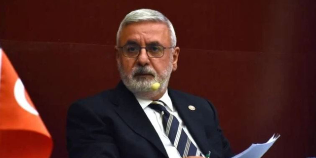 Mehmet Metiner'den AKP'ye Salvolar: Açtı Ağzını Yumdu Gözünü
