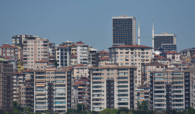 İstanbul'da Bir Asgari Ücretli, Maaşıyla Konut Kirasının Sadece Yüzde 67'sini Karşılayabiliyor