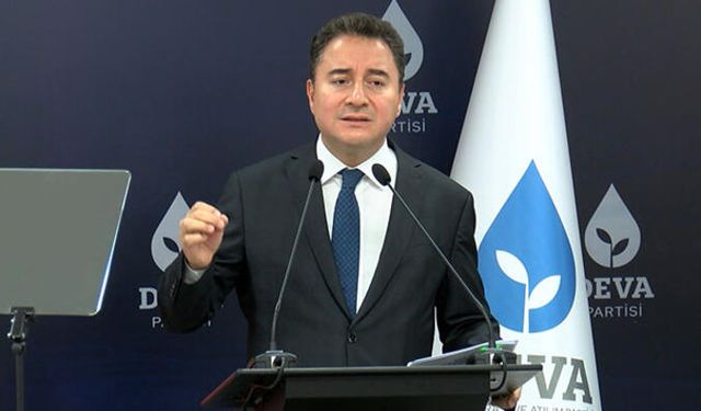 Ali Babacan'dan Yerel Seçim Öncesi Çağrı: 'Asla Siyasetten Vazgeçmeyin, Hukuksuzluk Karşısında....'