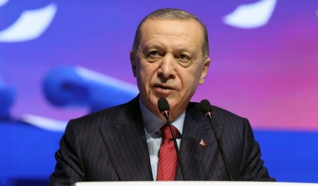 Önce Güven Sonra Sabır İsteyen Erdoğan, Dün İse Vatandaştan Yardım İstedi