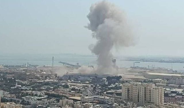 İran; Bahreyn, Katar, BAE ve Kuveyt'teki ABD Üslerini Vuruyor