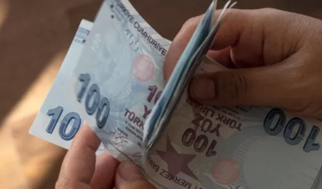 Hazine'nin Faiz savunmasına Ekonomistlerden İtiraz: 484 Milyarlık Faturanın Nedeni ‘Vade’ Değil, 'Nas' Politikası