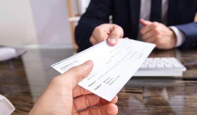 Karşılıksız Çeklerde Alarm: Yüksek Faiz Ortamı, Daralan Kredi Kanalları, Artan Maliyetler Nakit Kıtlığına Sebep Oldu