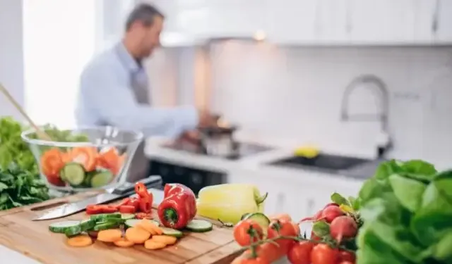 Yılın Yarısına Gelmeden Fiyatlar Uçtu: Yurttaşa Sağlıklı Beslenme de Hayal Oldu