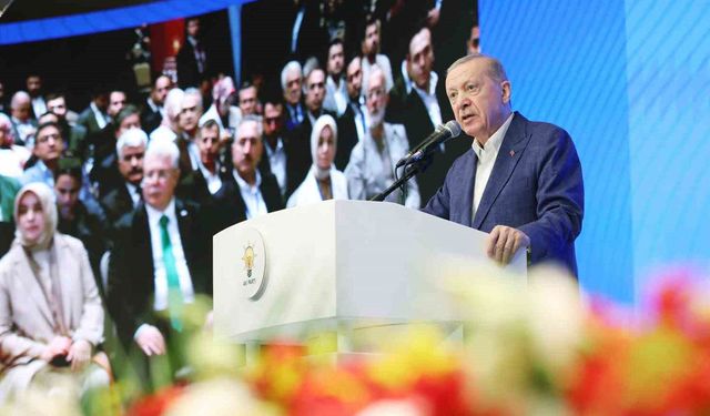 Erdoğan'dan Parti Teşkilatına Sahaya İnme Çağrısı: Yorulan Varsa Buyursun Kenara Gelsin, Dinlensin...