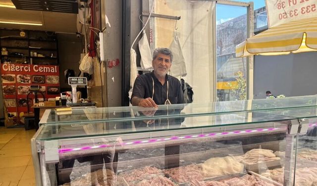 Türk Milleti Ne Hallere Düştü:''Eti Yemeklere Koku Versin Diye Kullanıyoruz, Ürünler Tane Olarak Alınıyor''