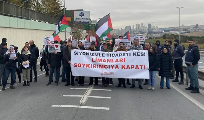 Ambarlı Limanı'nda Protesto: ''Siyonizmle Ticareti Kes, Ticari Faaliyetler Kesintisiz Sürüyor"