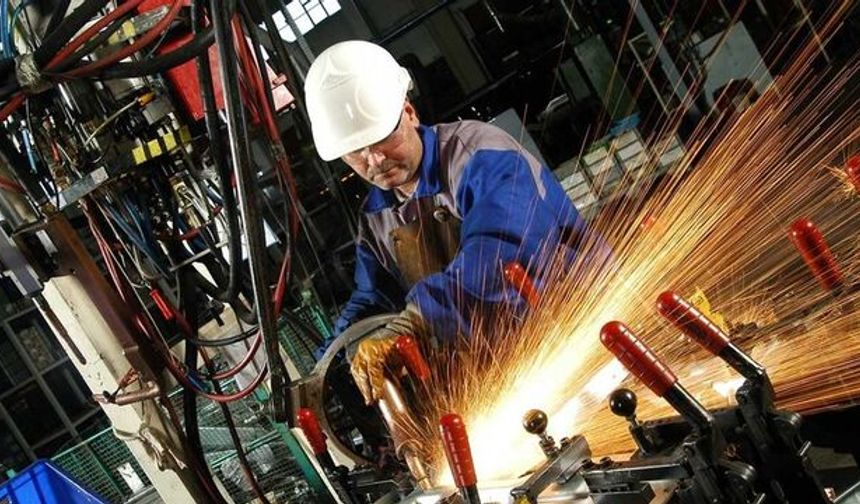 Fabrikada Alarm Zili; Üretim Yüksek Faiz, Yüksek Enflasyon Kıskacında