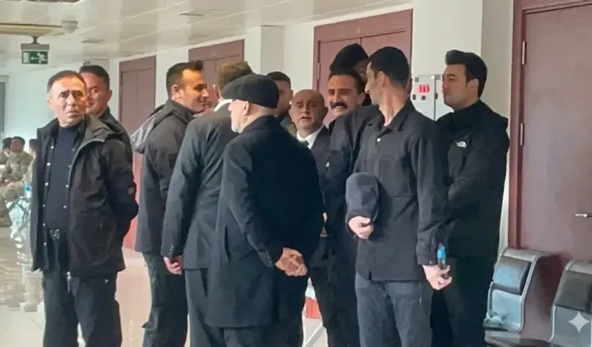 Aziz İhsan Aktaş Davasında Akılalmaz Anlar: Mahkeme Başkanı Gibi Sorguya Çekiyor