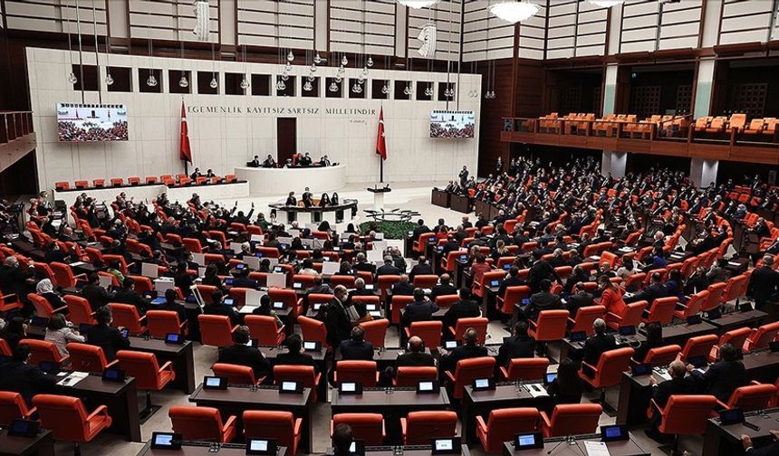 'Uyuşturucuyla Mücadele' Önergesi AKP-MHP Oylarıyla Reddedildi