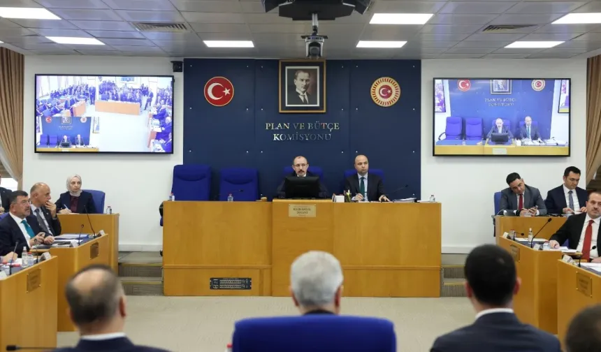 CHP'den Varlık Barışına 'Kara Para' Şerhi: "18 Yılda Bir Kere Yoksullukla Savaşamadılar"