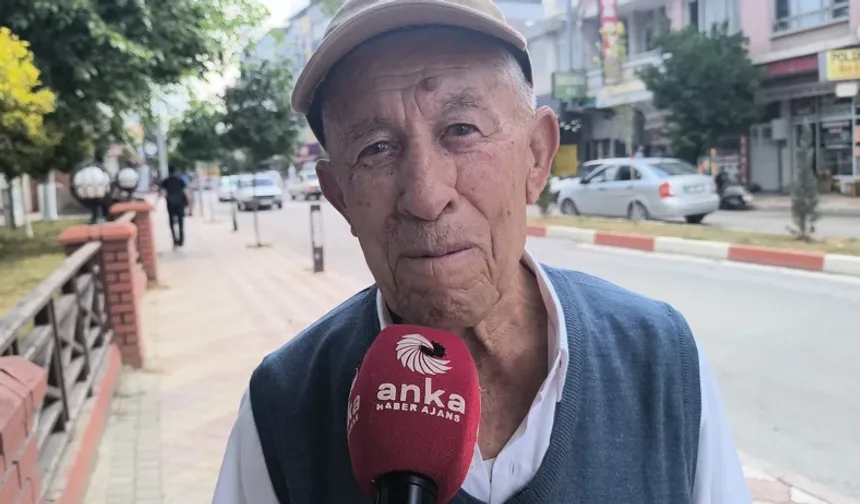 Emekliler 200 Liranın Alım Gücünü Anlattı: "En Büyük Banknota Bir Kilo Peynir, Zeytin Alamıyoruz"