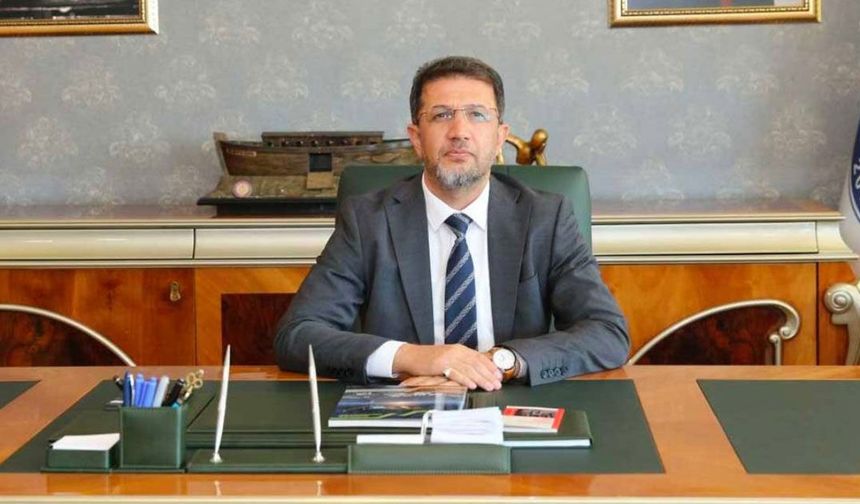 Şırnak Üniversitesi Rektörü Üniversiteye Aldığı Akrabalarını Tek Tek Saydı: İnancım Gereği Yaptım, Emrimdir Tebrik Edin